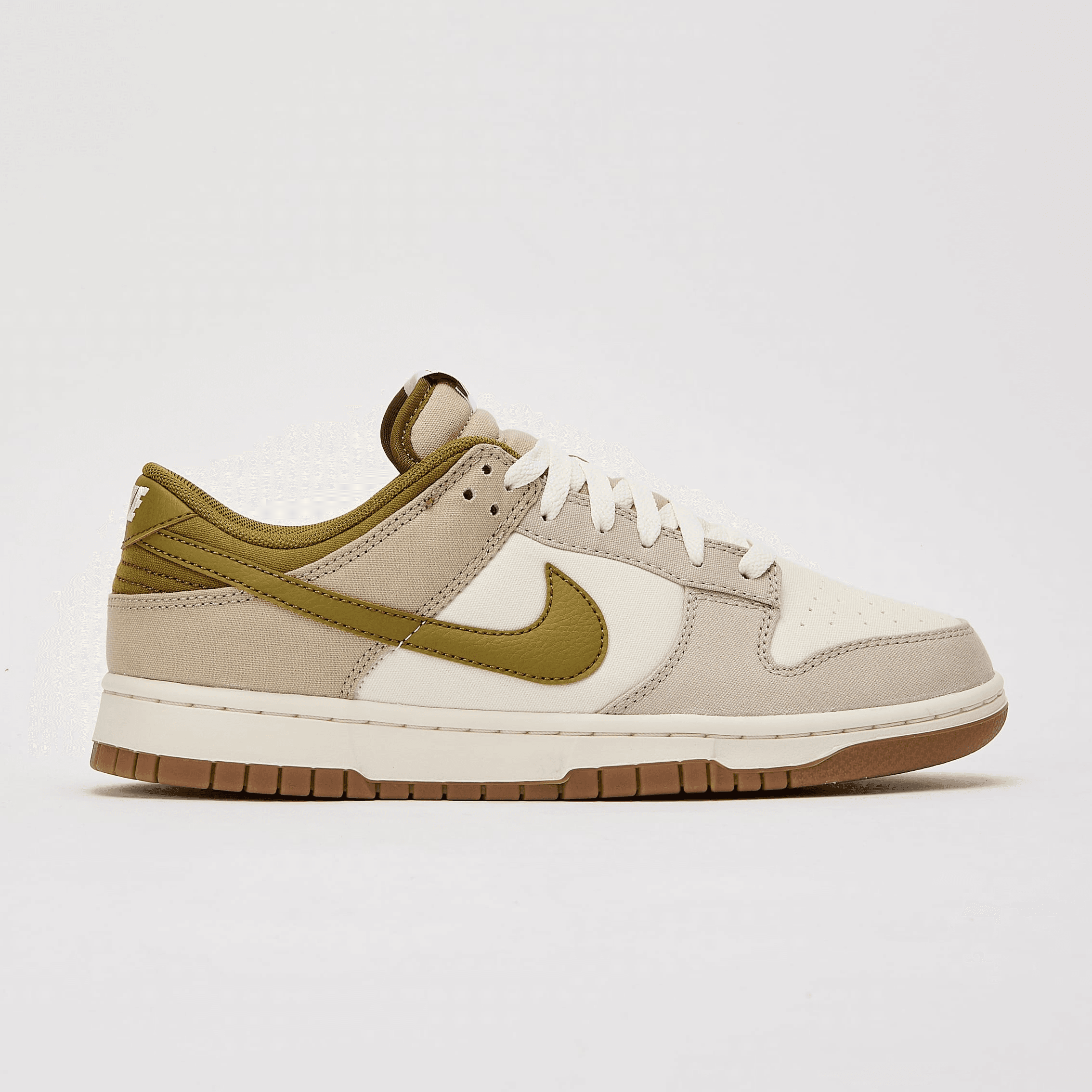 Nike Dunk SB Low Retro Sail Pacific Moss