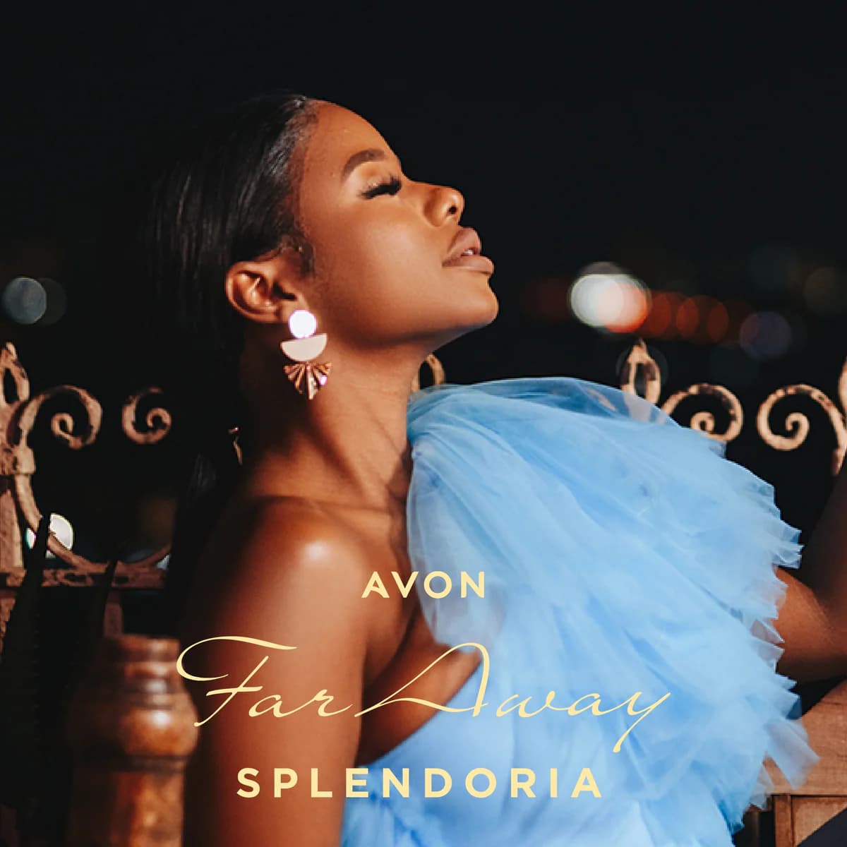 model wearing a splendoria paerfume